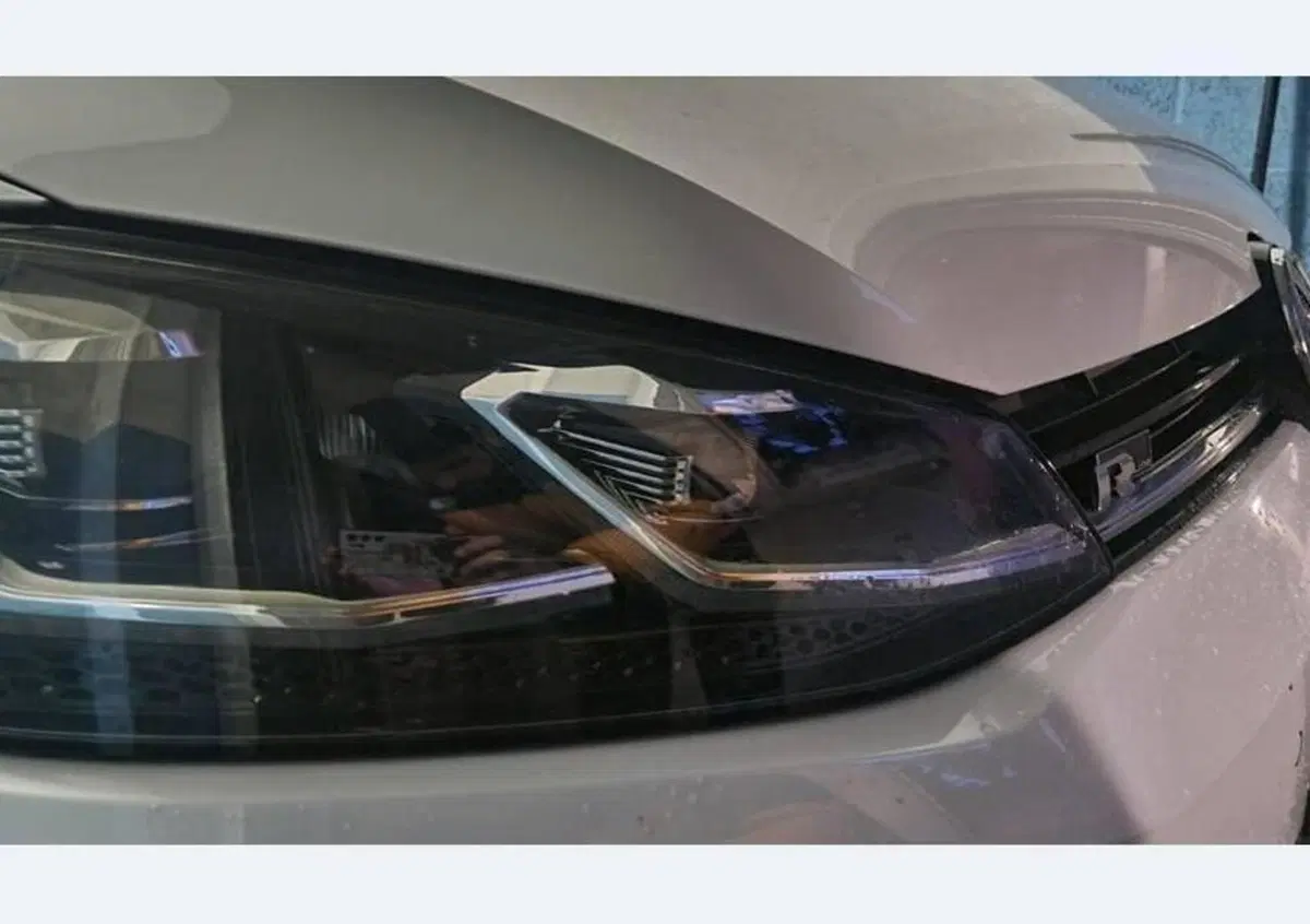 Volkswagen e-Golf 115 CV (2)
