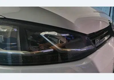 Volkswagen e-Golf 115 CV (2)