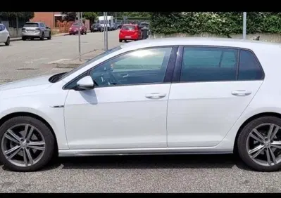 Volkswagen e-Golf 115 CV (7)