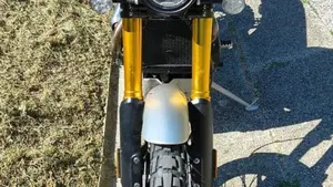 Triumph Scrambler 1200 XE (2021 - 23)  (6)