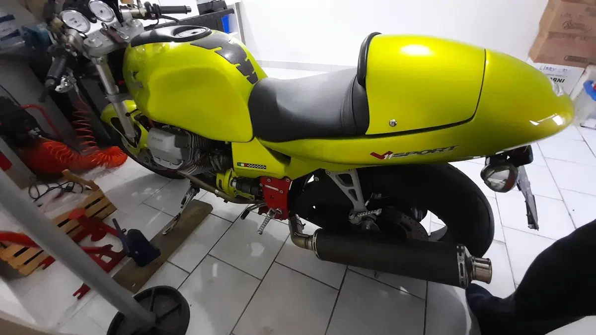 Moto Guzzi V11 Sport (1999 - 02)  (5)