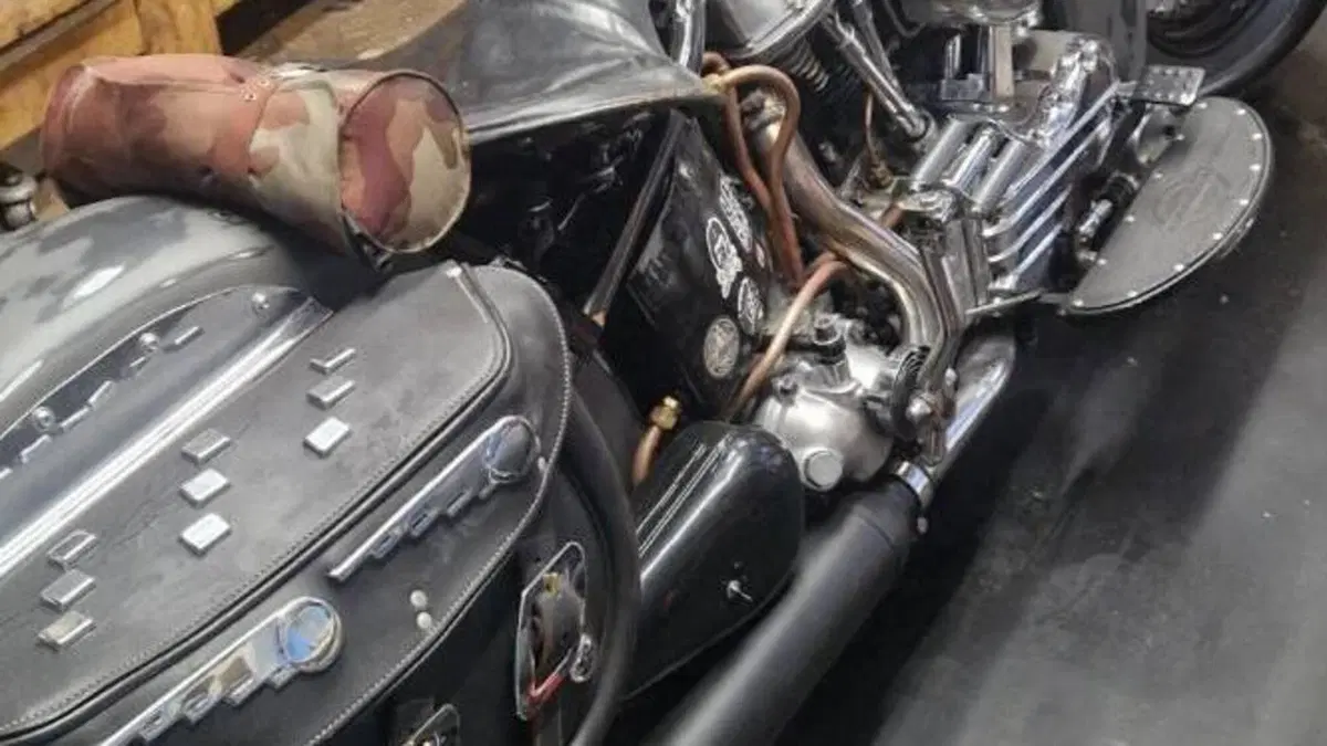 Harley-Davidson   (6)