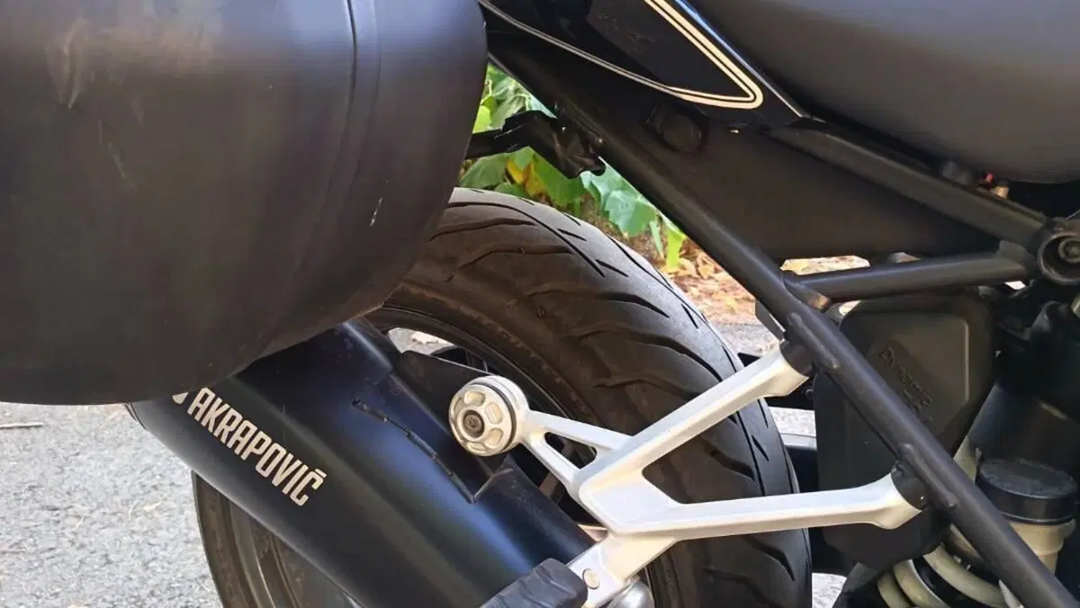 Bmw R 1200 R Black Edition (2017 - 18)  (8)