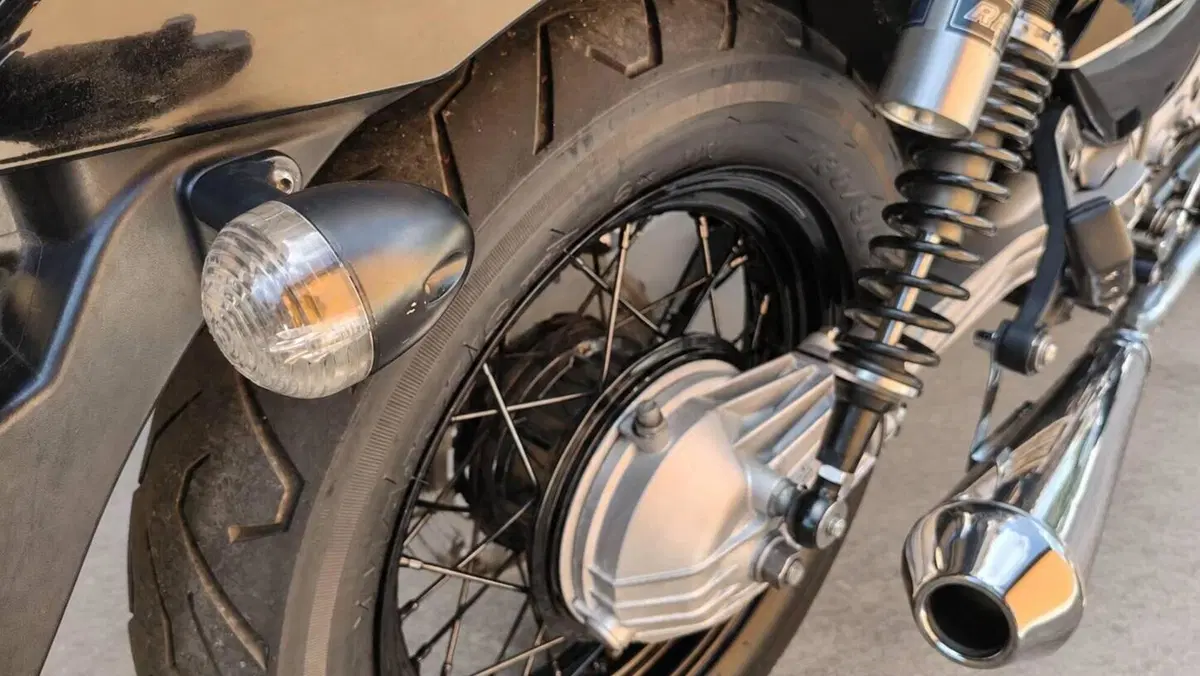 Moto Guzzi Nevada 750 Classic i.e. (2004 - 06)  (6)