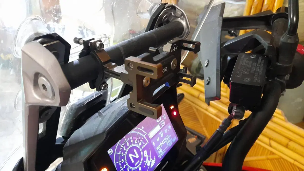 Suzuki V-Strom 1050XT Pro (2020 - 23)  (12)