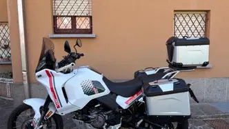 Ducati DesertX (2022 - 25) usata