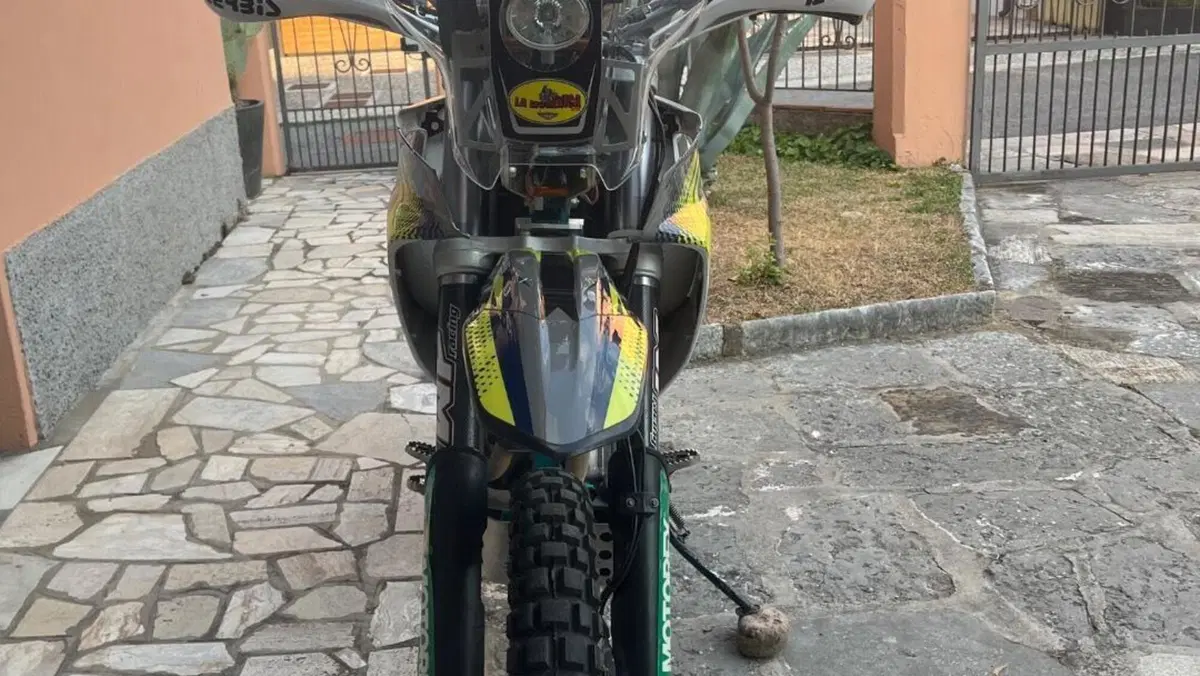 Honda NX 650 Dominator (1991 - 95)  (4)