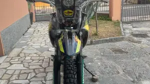 Honda NX 650 Dominator (1991 - 95)  (4)