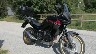 Honda Transalp XL750 (2025)