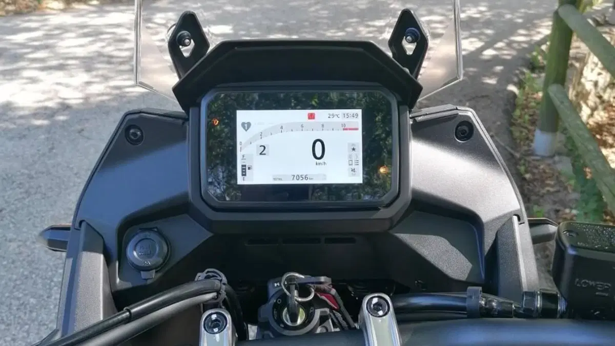 Honda Transalp XL750 (2025)  (8)