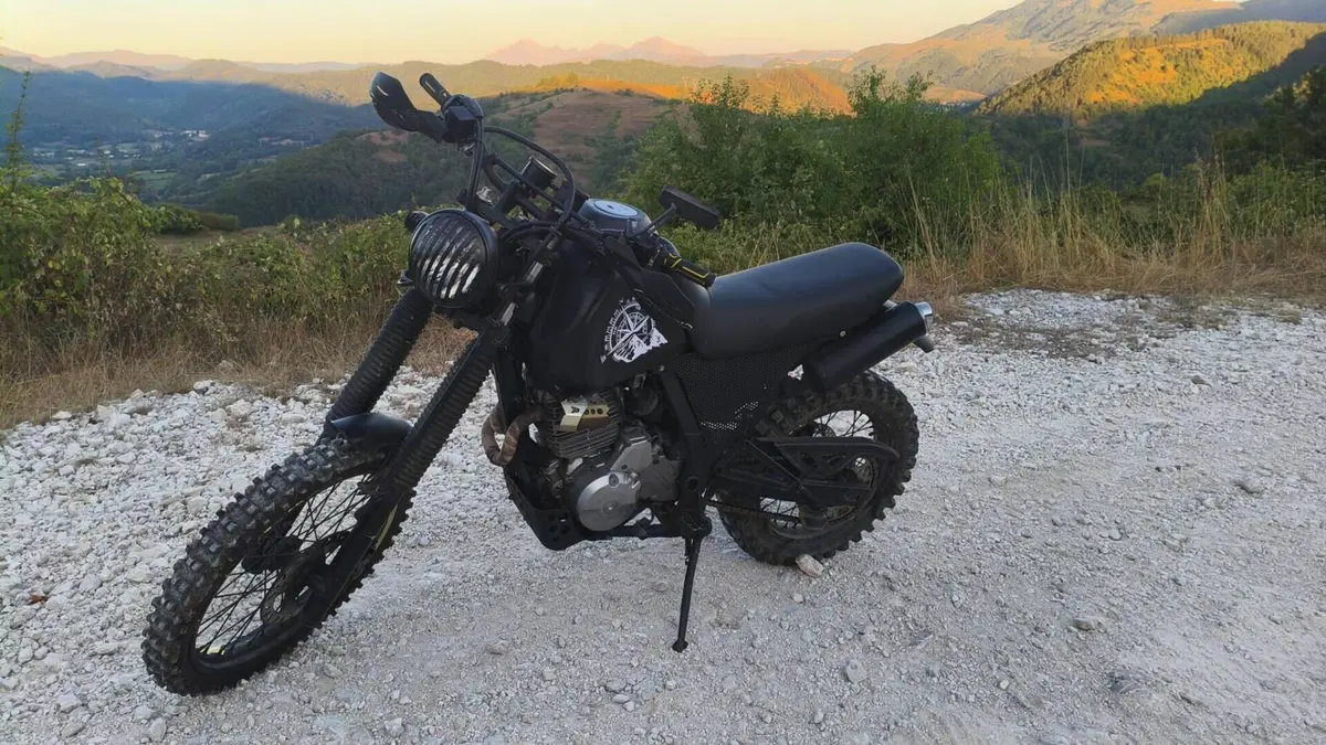 Honda NX 650 Dominator (1991 - 95) 