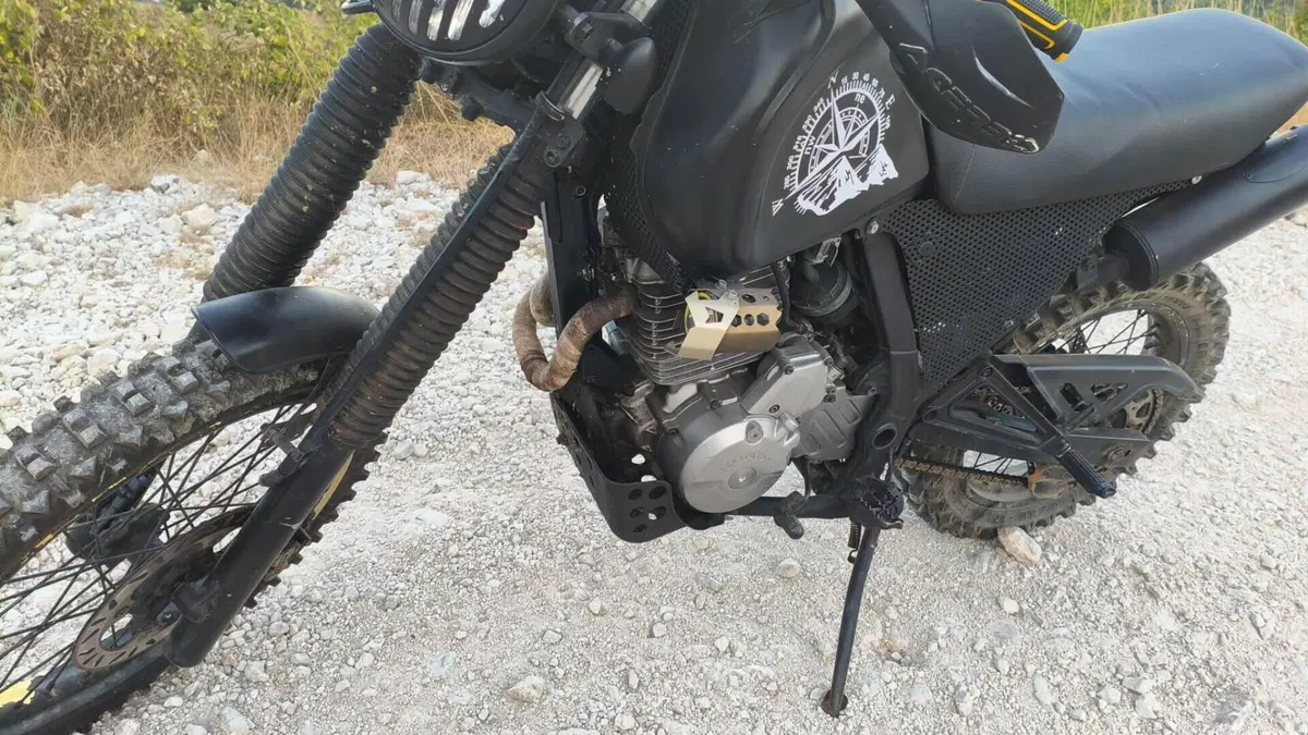Honda NX 650 Dominator (1991 - 95)  (2)