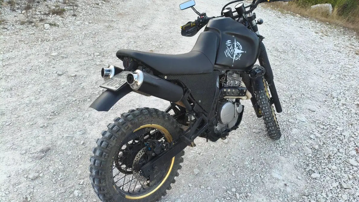 Honda NX 650 Dominator (1991 - 95)  (3)