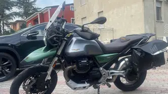 Moto Guzzi V85 TT Centenario (2021 - 22) usata