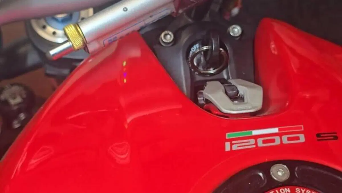 Ducati Monster 1200 S (2017 - 21)  (4)