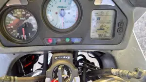 Honda VFR 800 (1998 - 01)  (2)