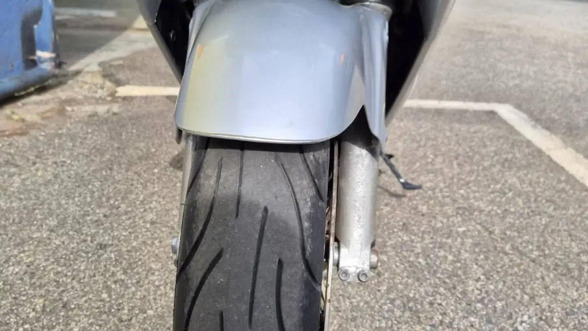 Honda VFR 800 (1998 - 01)  (6)
