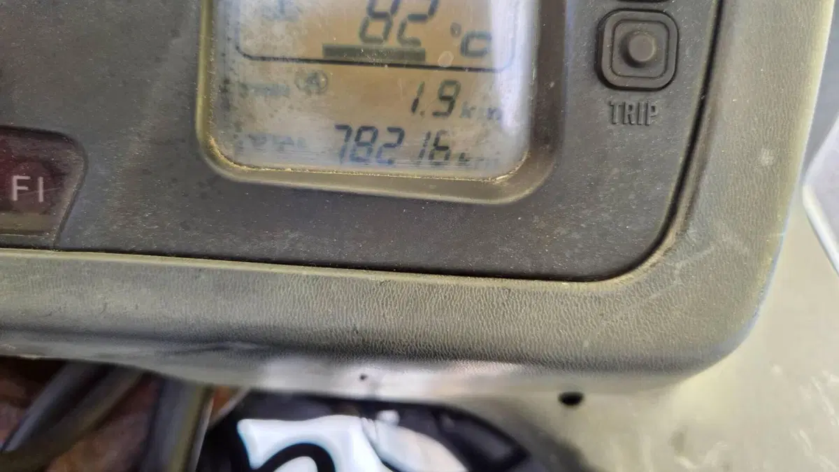 Honda VFR 800 (1998 - 01)  (15)