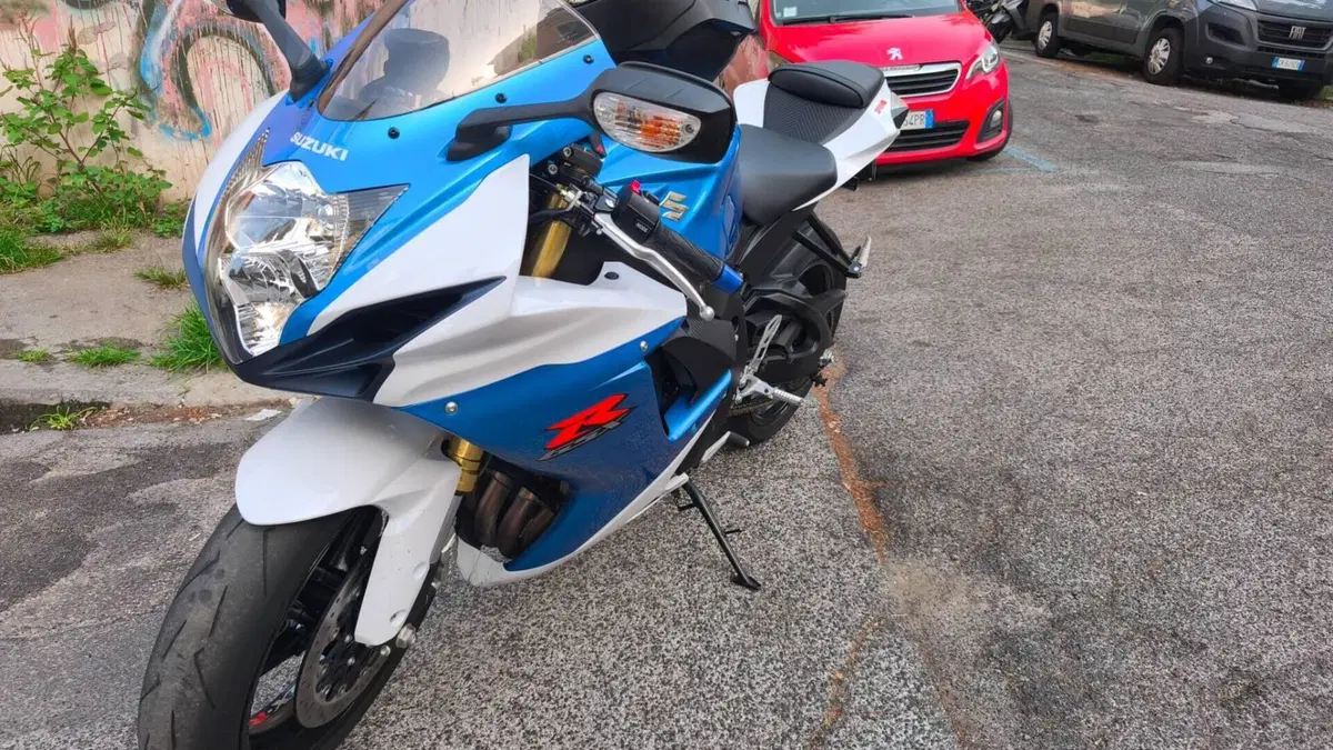 Suzuki GSX R 750 (2011 - 17)  (2)