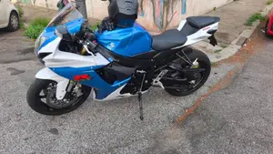 Suzuki GSX R 750 (2011 - 17)  (3)