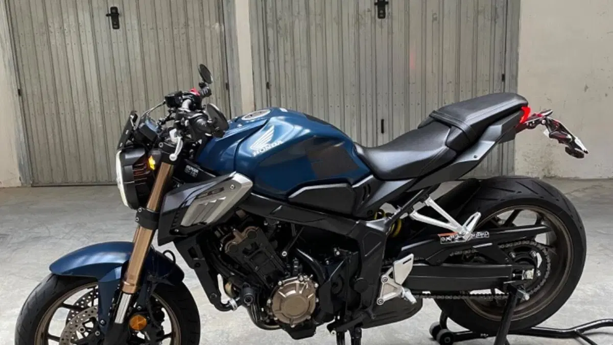 Honda CB 650 R (2021 - 23)  (4)