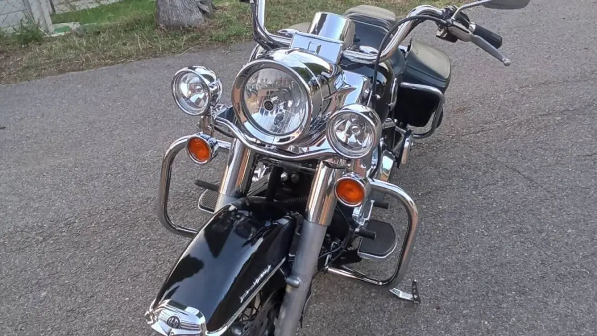 Harley-Davidson 1584 Road King Classic (2007 - 10) - FLHRC  (3)