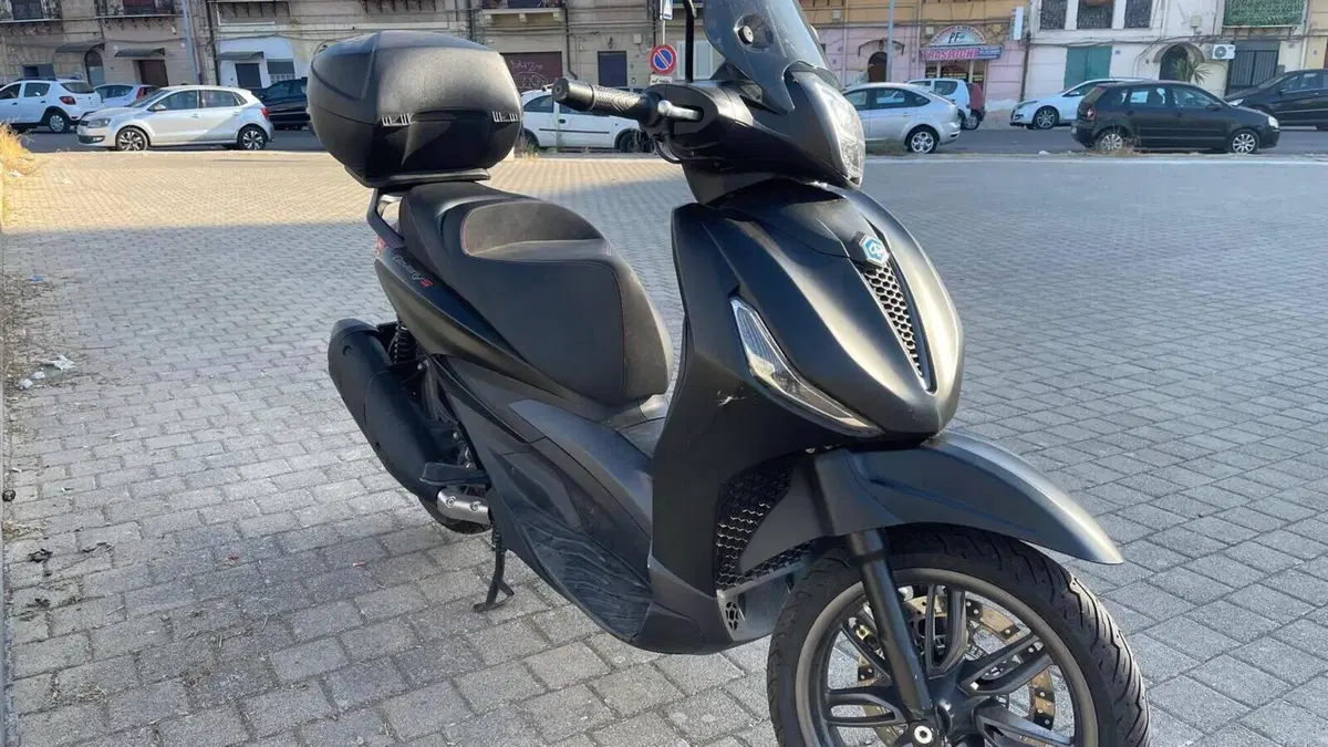 Piaggio Beverly 300 ABS-ASR (2021 - 25) 