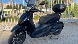Piaggio Beverly 300 ABS-ASR (2021 - 25)  (6)