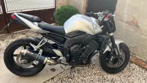 Yamaha FZ1 (2006 - 16)  (2)