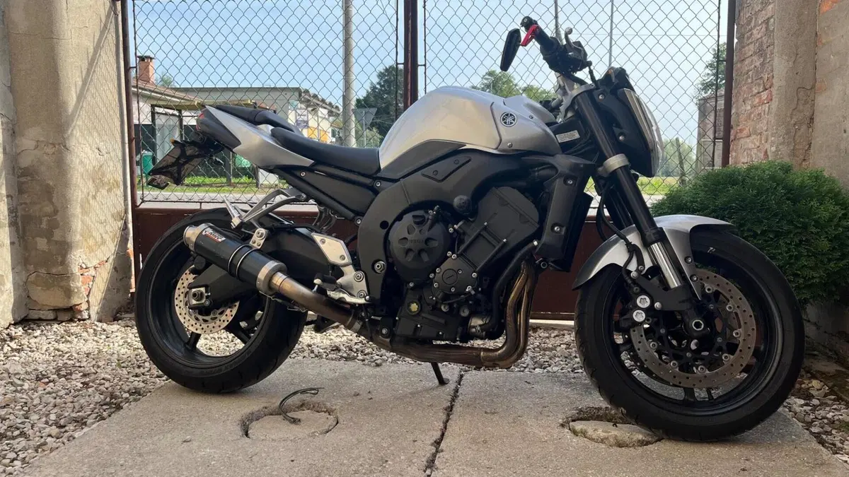 Yamaha FZ1 (2006 - 16)  (10)