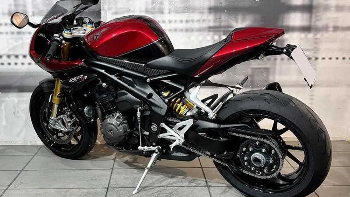 Triumph Speed Triple 1200 RR (2022 - 26)  (2)