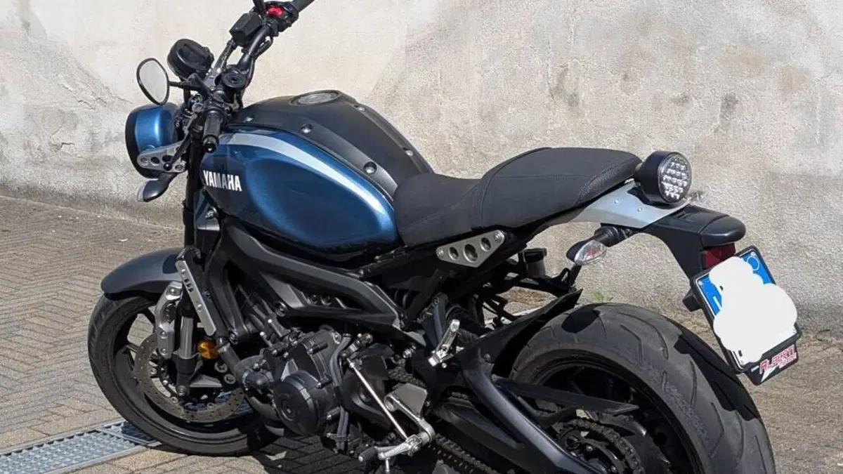 Yamaha XSR 900 ABS (2016 - 20)  (2)