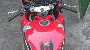 Honda CBR 650 R (2021 - 23)  (2)