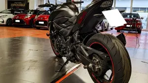 Suzuki GSX S 750 Yugen (2018 - 20)  (8)