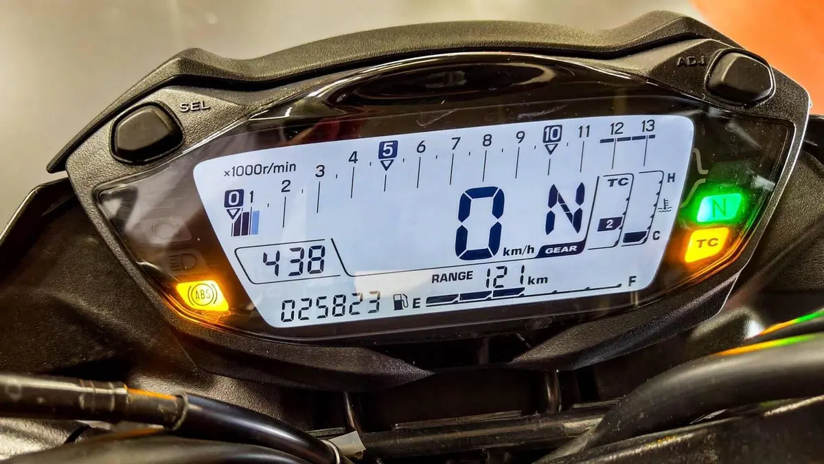 Suzuki GSX S 750 Yugen (2018 - 20)  (10)