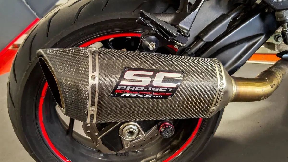 Suzuki GSX S 750 Yugen (2018 - 20)  (12)