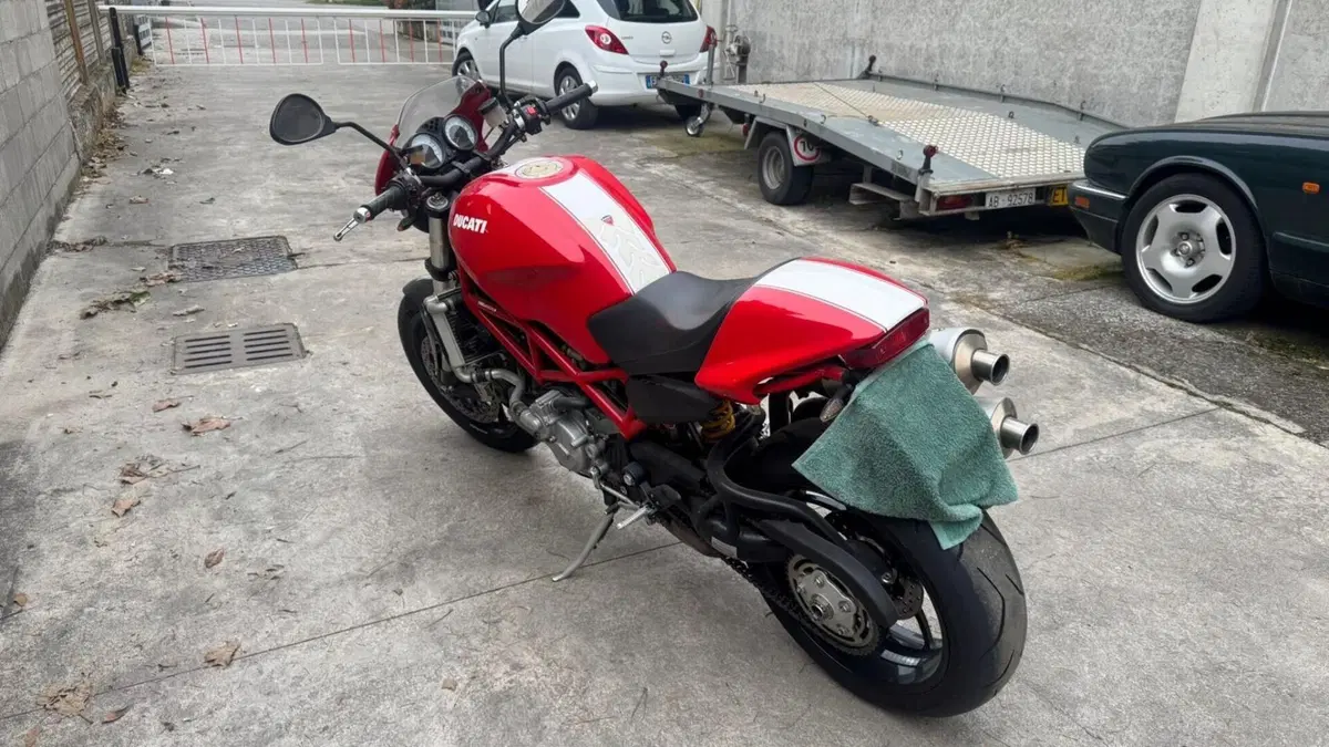 Ducati Monster S4R Testastretta  (4)