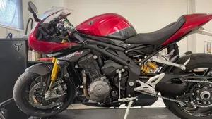 Triumph Speed Triple 1200 RR (2022 - 26)  (9)