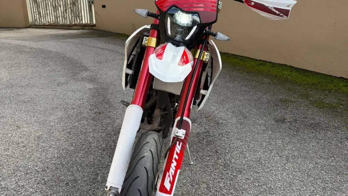 Fantic Motor XMF 125 Motard Competition 4T (2023 - 24)  (4)