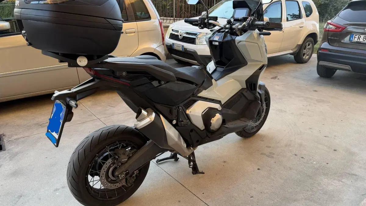 Honda X-ADV 750 DCT Gravel (2021 - 24)  (4)