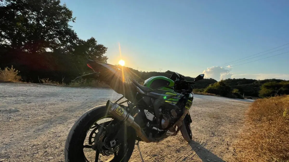Kawasaki Ninja 636 ZX-6R (2019 - 20)  (2)