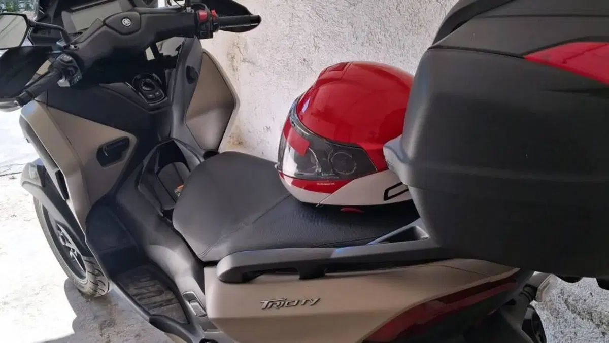 Yamaha Tricity 300 (2021 - 24)  (3)