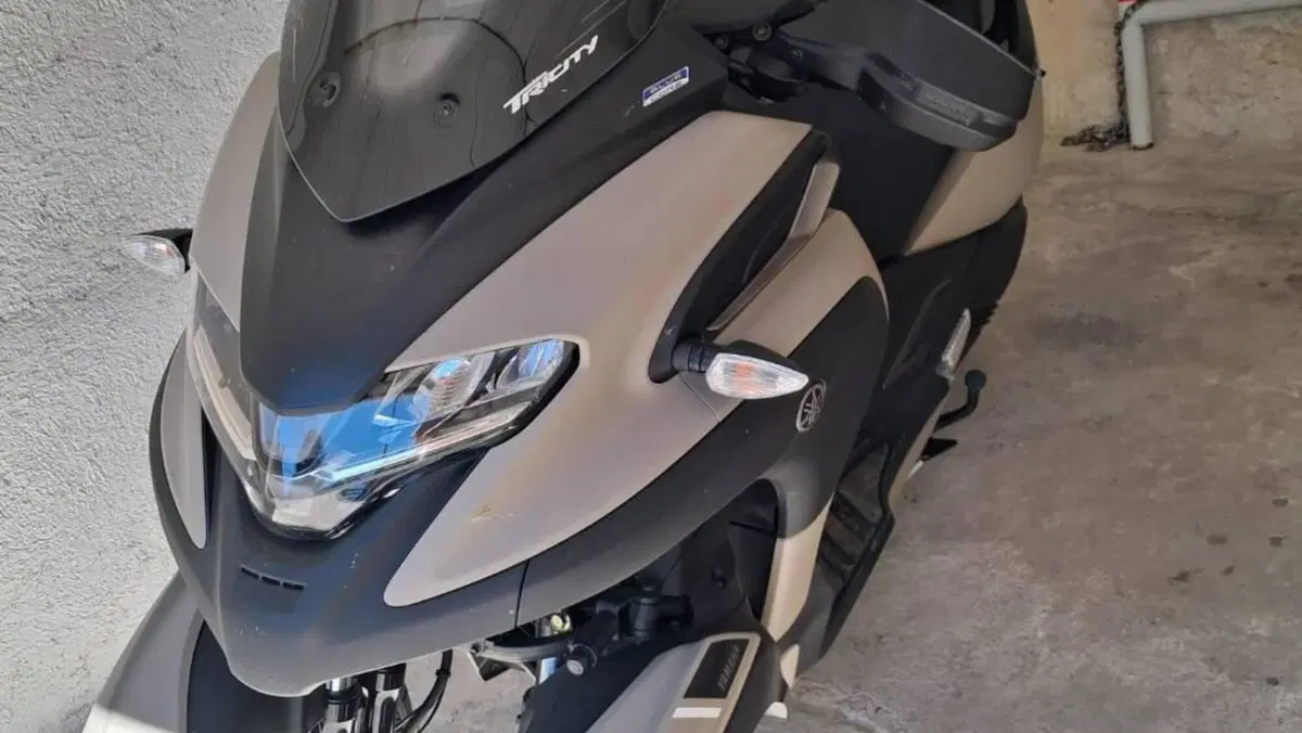 Yamaha Tricity 300 (2021 - 24)  (2)