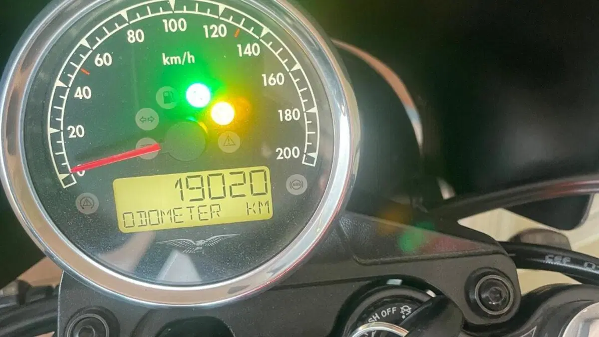 Moto Guzzi V7 III Stone (2017 - 20) 