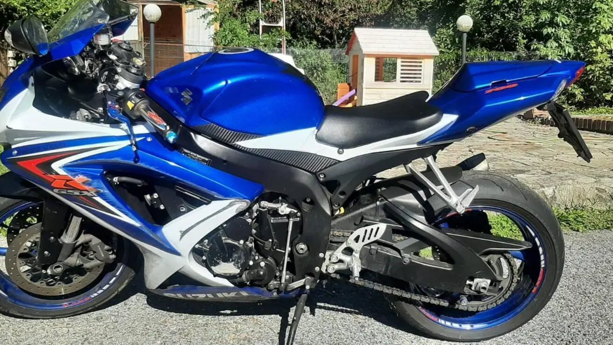 Suzuki GSX R 750 (2008 - 10)  (3)