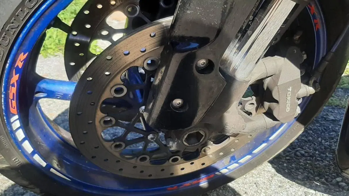 Suzuki GSX R 750 (2008 - 10)  (12)
