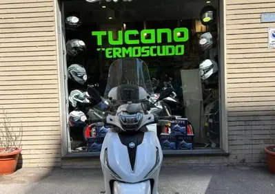 Piaggio Beverly 300 ABS-ASR (2021 - 25) - Annuncio 10104332