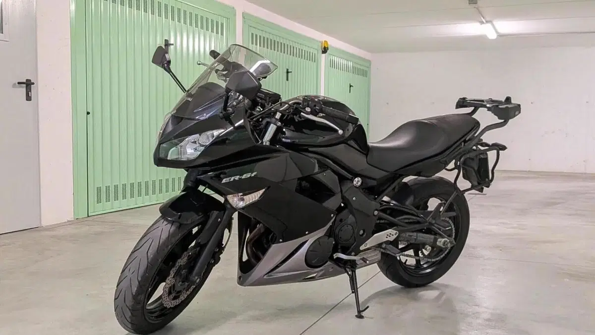Kawasaki ER-6F (2009 - 11)  (8)