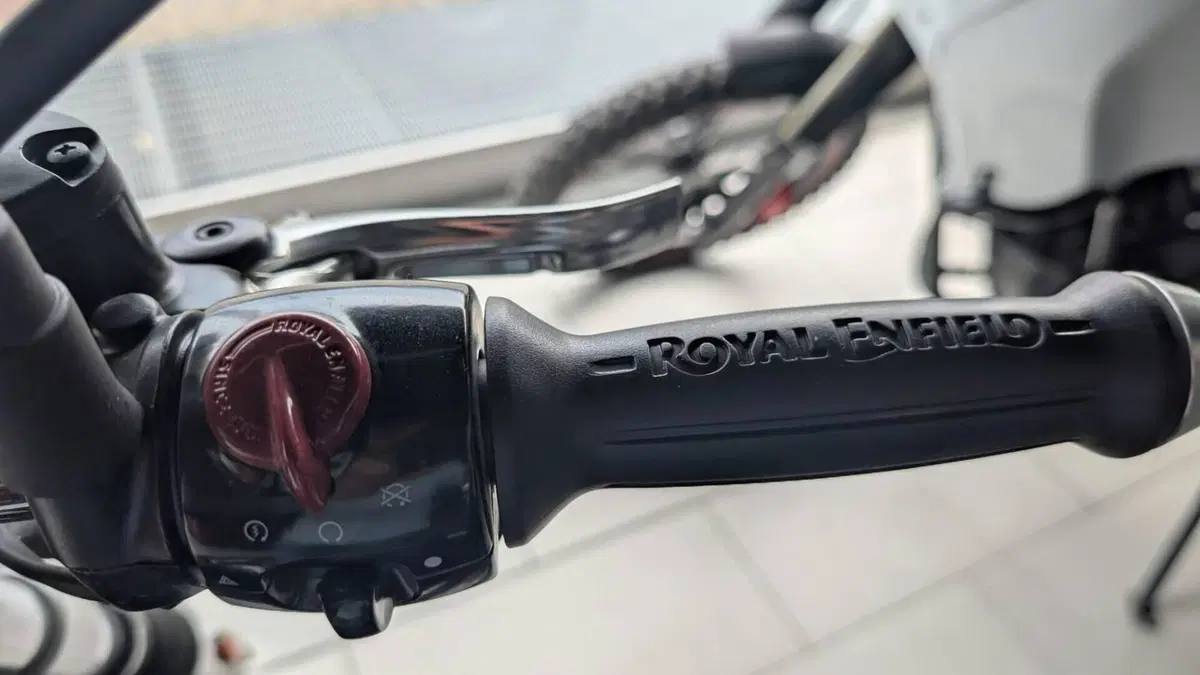 Royal Enfield Interceptor 650 (2021 - 26)  (6)