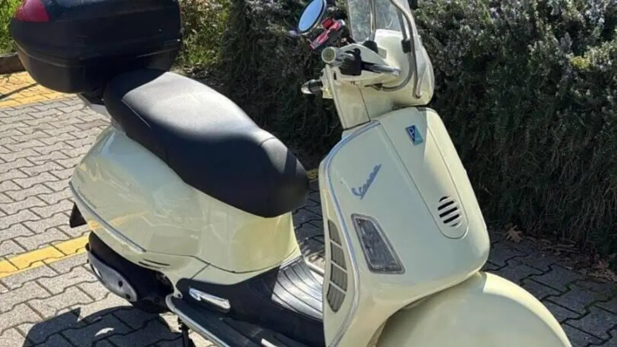Vespa Granturismo 200 L  (3)